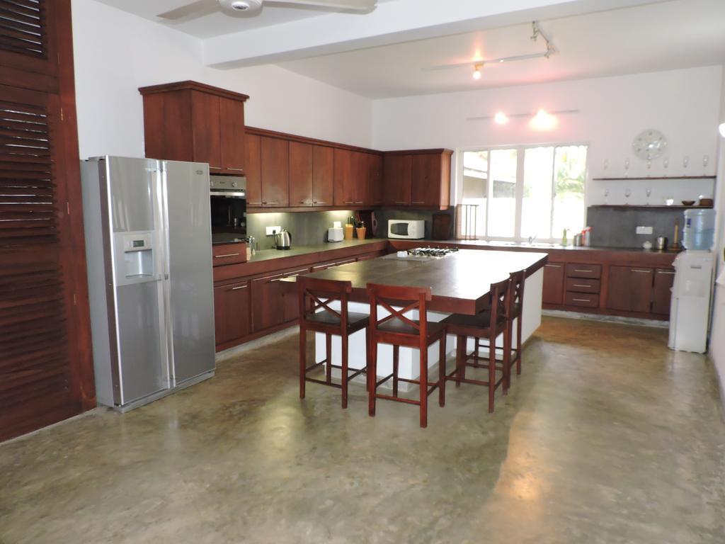 The Lagoon Villa Kurana Katunayaka 外观 照片