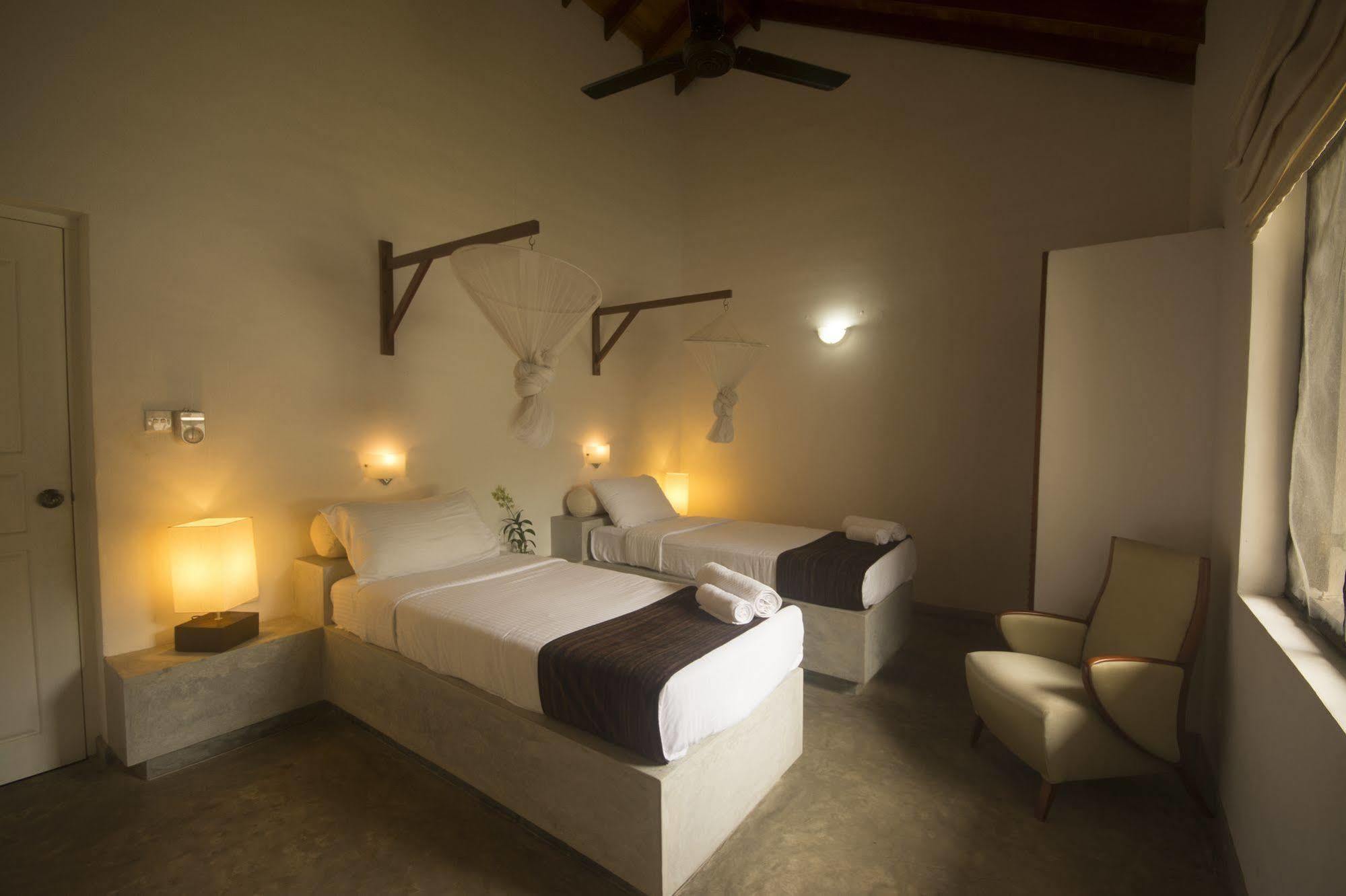 The Lagoon Villa Kurana Katunayaka 外观 照片