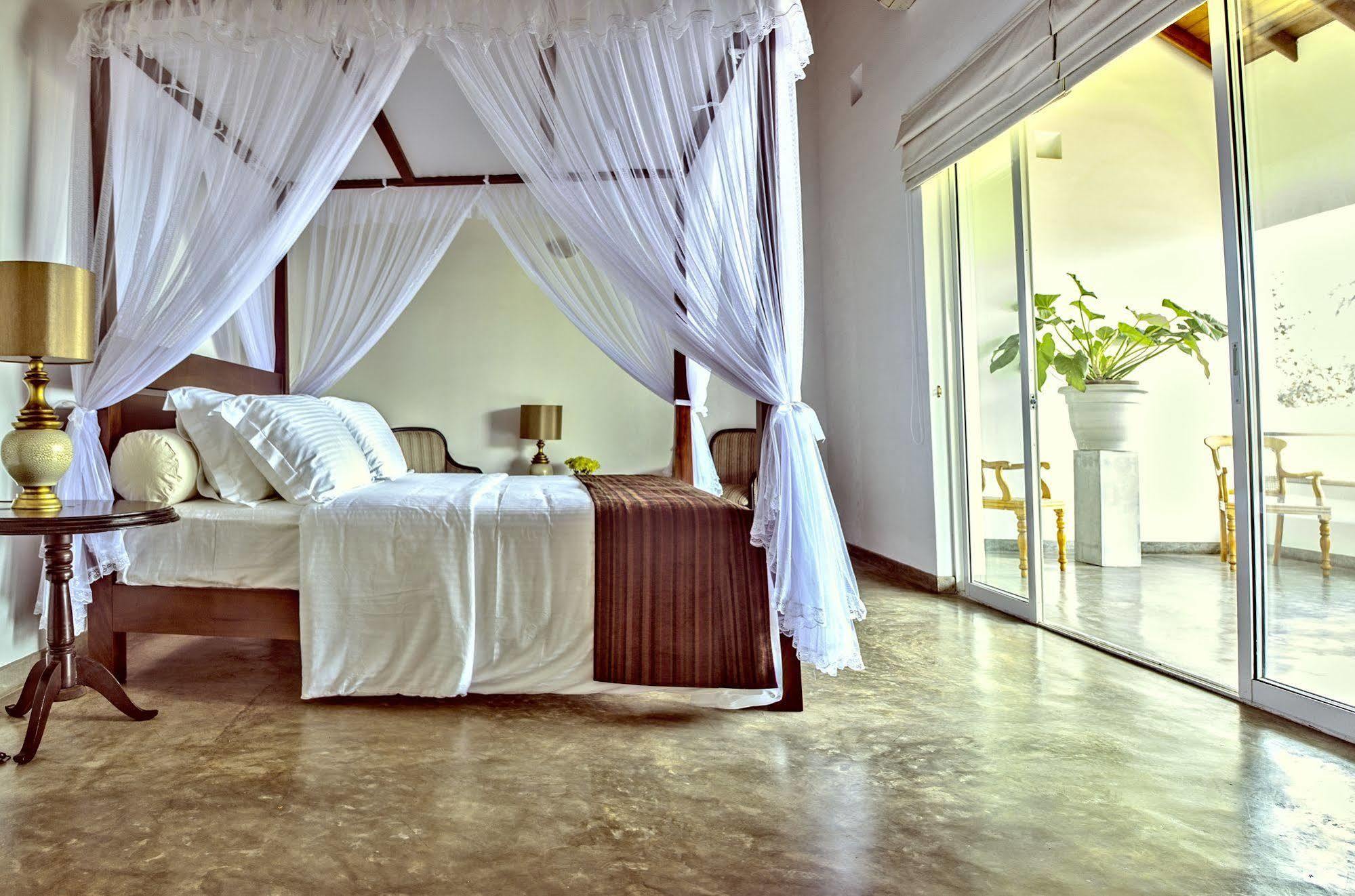 The Lagoon Villa Kurana Katunayaka 外观 照片